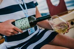 Giri in barca di legno