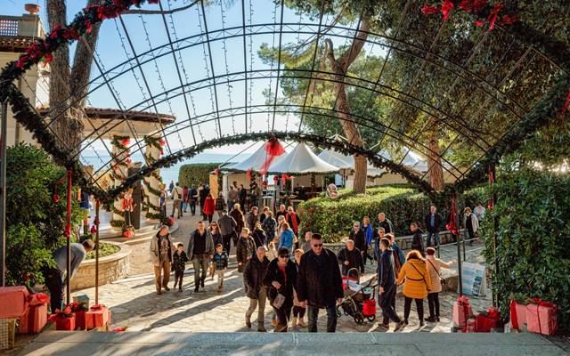 Javni poziv za davanje na privremeno korištenje javne površine na području Grada Opatije za organiziranje manifestacije  Advent na Šporeru 2021.