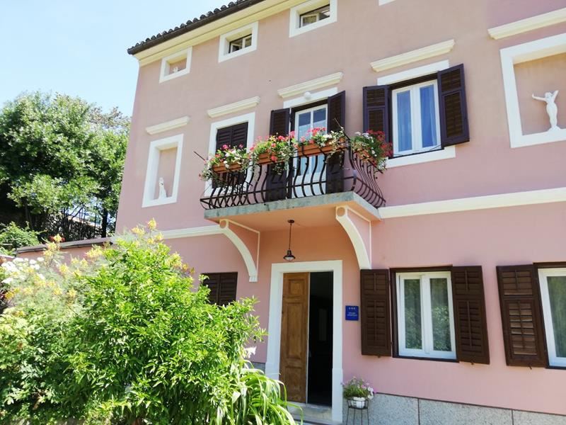 Studio Apartman Lušetić